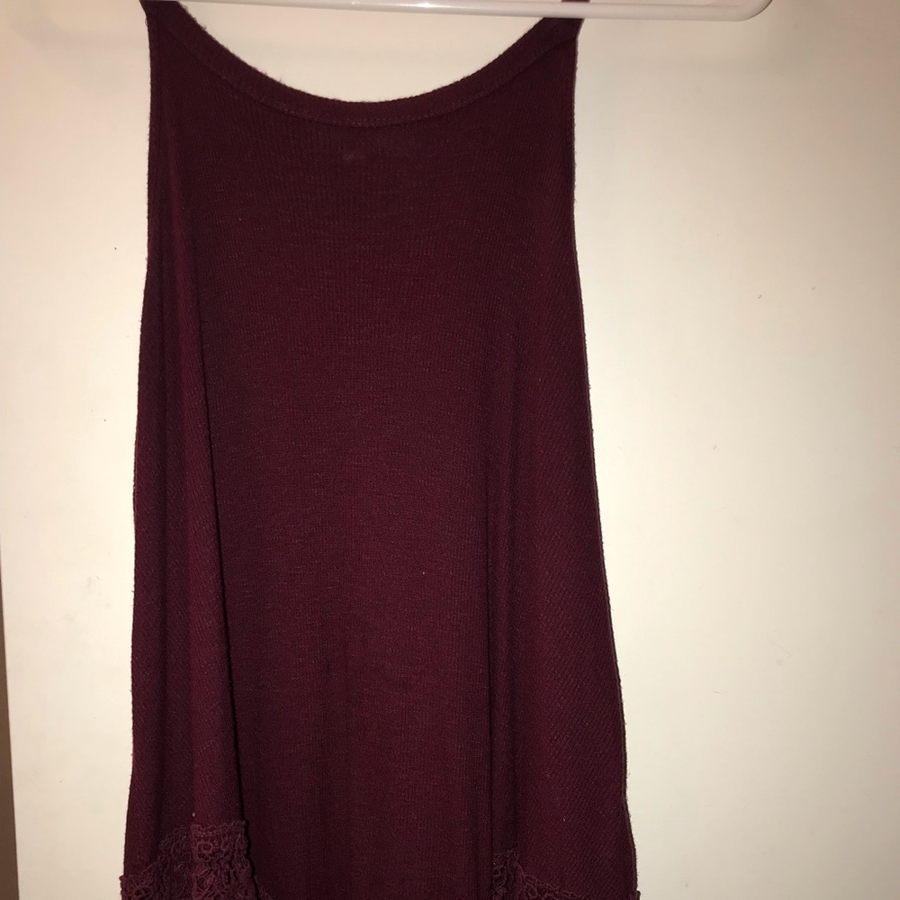 Burgundy top - Picture 2 of 3